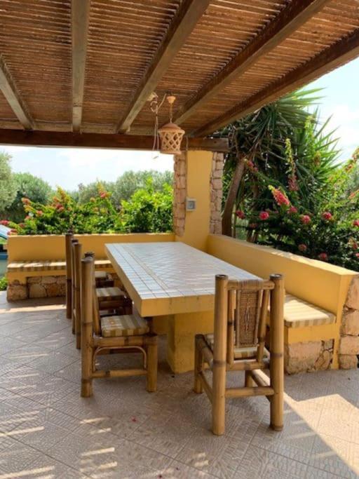 Villa Maveda, Un Dammuso Immerso Nel Verde Lampedusa Exterior foto